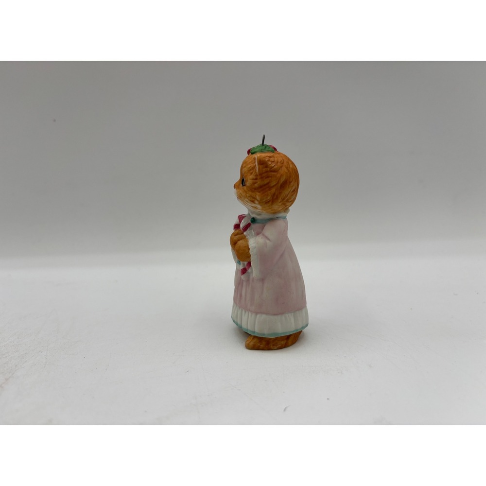 Hallmark Keepsake Ornament 1989 Christmas Kitty 3rd in Christmas Kitty Series - Picture 3 of 12